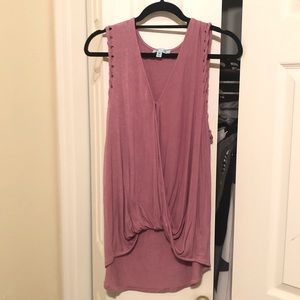 💖 Twist Hem Tank Top